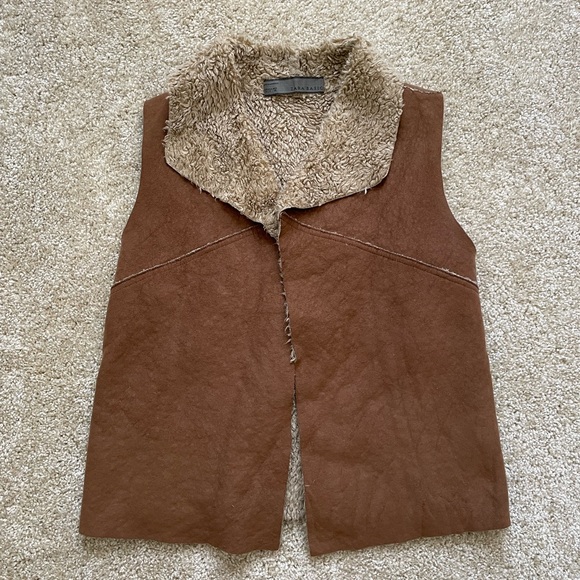 Zara brown faux suede fur vest - Picture 1 of 4